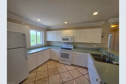 820 Rue Labeau Cir, Fort Myers, FL 33913 - Photo 5