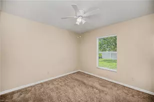 1922 Jacaranda Pkwy W, Cape Coral, FL 33993 - Photo 33