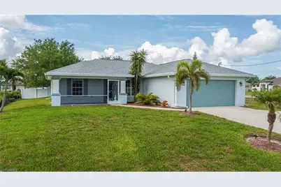 1922 Jacaranda Pkwy W, Cape Coral, FL 33993 - Photo 43