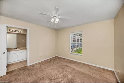 1922 Jacaranda Pkwy W, Cape Coral, FL 33993 - Photo 21