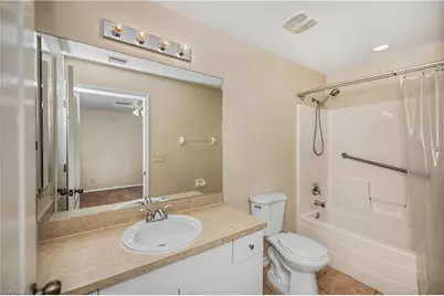 1922 Jacaranda Pkwy W, Cape Coral, FL 33993 - Photo 25
