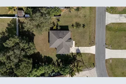 824 Umber Dr, Fort Myers, FL 33913 - Photo 19