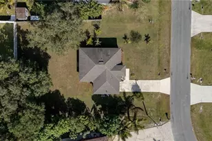 824 Umber Dr, Fort Myers, FL 33913 - Photo 19