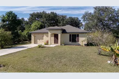 824 Umber Dr, Fort Myers, FL 33913 - Photo 17