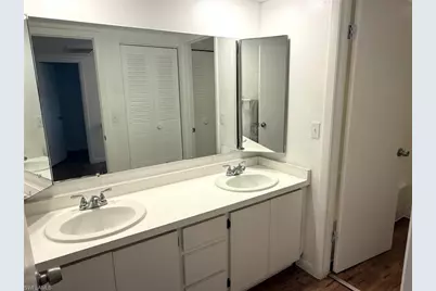 1406 Park Shore Cir #3, Fort Myers, FL 33901 - Photo 13