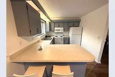 1406 Park Shore Cir #3, Fort Myers, FL 33901 - Photo 3