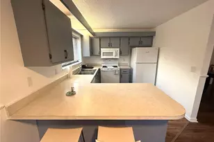 1406 Park Shore Cir, Fort Myers, FL 33901 - Photo 3