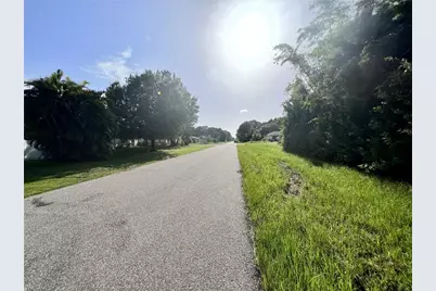 13544 Drysdale Ave, Port Charlotte, FL 33981 - Photo 3