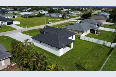 474 NE 2nd Pl, Cape Coral, FL 33909 - Photo 21