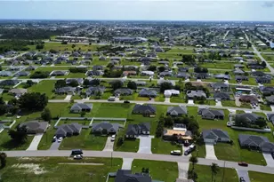 474 NE 2nd Pl, Cape Coral, FL 33909 - Photo 25