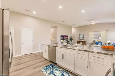 409 Tropicana Pkwy E, Cape Coral, FL 33993 - Photo 13