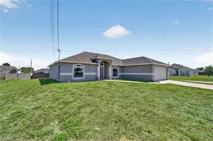 409 NE 25th Terrace, Cape Coral, FL 33909 - Photo 49