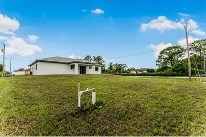 3914 14th St SW, Lehigh Acres, FL 33976 - Photo 13