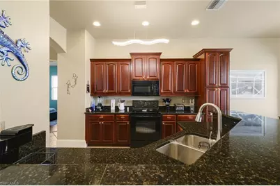 3237 Yucatan Pkwy, Cape Coral, FL 33993 - Photo 11