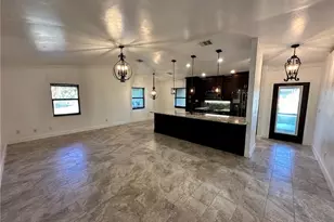 4266 Island Cir, Fort Myers, FL 33919 - Photo 3