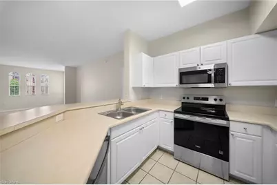 11400 Ocean Walk Ln #214, Fort Myers, FL 33908 - Photo 9