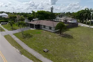 4960 20th Pl SW, Naples, FL 34116 - Photo 31