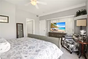 728 Victoria Dr, Cape Coral, FL 33904 - Photo 17