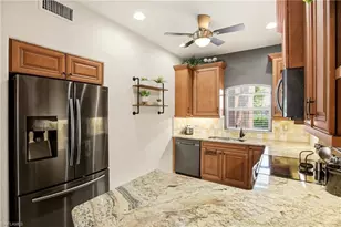 728 Victoria Dr, Cape Coral, FL 33904 - Photo 9