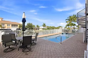 728 Victoria Dr, Cape Coral, FL 33904 - Photo 27