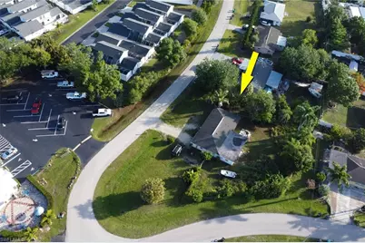 6701 Fiesta Ln, Fort Myers, FL 33919 - Photo 11