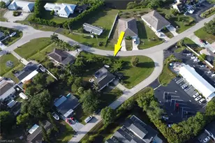6701 Fiesta Ln, Fort Myers, FL 33919 - Photo 7