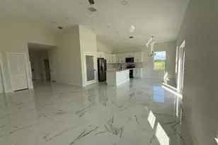 115 Lansing Cir, Labelle, FL 33935 - Photo 5