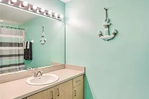 15361 Bellamar Cir, Fort Myers, FL 33908 - Photo 11