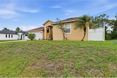 711 Crestline Ave S, Lehigh Acres, FL 33974 - Photo 45