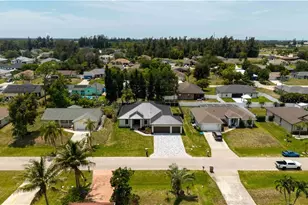812 SW 14th Ave, Cape Coral, FL 33991 - Photo 5