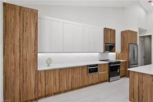812 SW 14th Ave, Cape Coral, FL 33991 - Photo 11