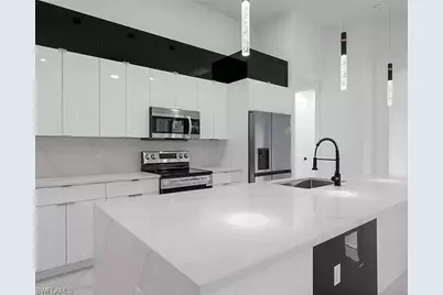 223 SW 22nd Ct, Cape Coral, FL 33991 - Photo 5