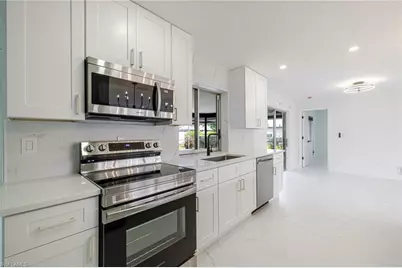 2285 SE 28th St, Cape Coral, FL 33904 - Photo 19