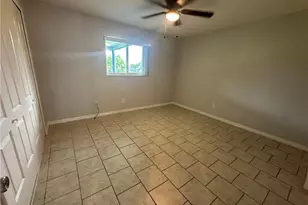 518-520 SE 6th Pl, Cape Coral, FL 33990 - Photo 9