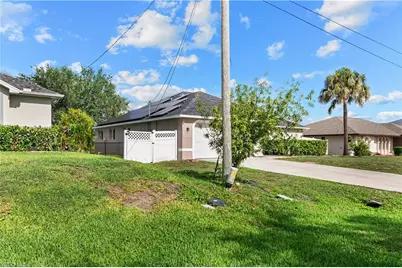1418 SW 11th Pl, Cape Coral, FL 33991 - Photo 3