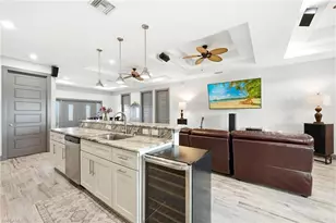 212 SW 20th St, Cape Coral, FL 33991 - Photo 9