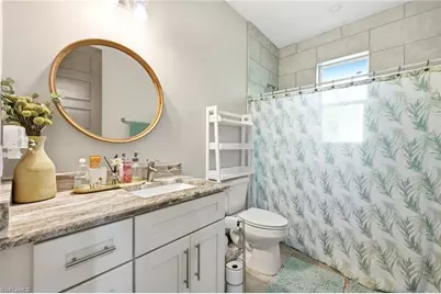 212 SW 20th St, Cape Coral, FL 33991 - Photo 13