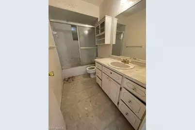 8381 Antigua Ct, Fort Myers, FL 33907 - Photo 11
