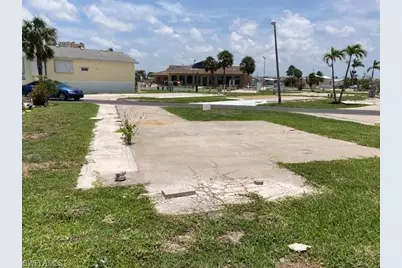 19681 Summerlin Rd 256, Fort Myers, FL 33908 - Photo 3
