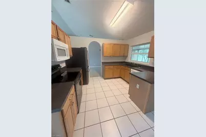 1415 SW 29th Ter, Cape Coral, FL 33914 - Photo 7