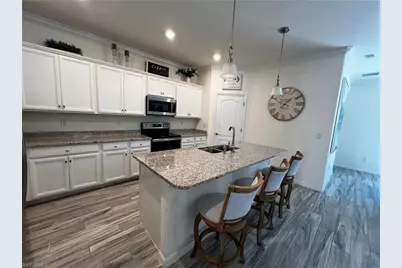 15556 Pascolo Ln, Fort Myers, FL 33908 - Photo 9