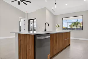 741 SW 7th Terrace, Cape Coral, FL 33991 - Photo 17
