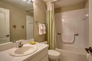 8083 Queen Palm Ln, Fort Myers, FL 33966 - Photo 17