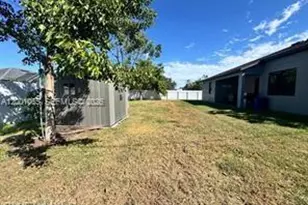 209 SE 26th Terrace, Cape Coral, FL 33904 - Photo 5