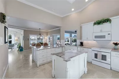 2546 SW 45th St, Cape Coral, FL 33914 - Photo 7