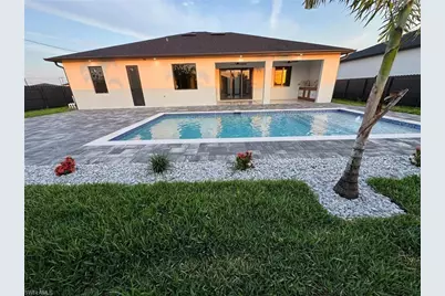 913 NE Juanita Pl, Cape Coral, FL 33909 - Photo 43
