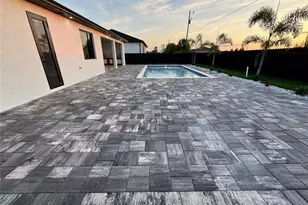 913 NE Juanita Pl, Cape Coral, FL 33909 - Photo 39