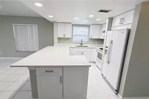 28 Cosmopolitan Dr, Lehigh Acres, FL 33936 - Photo 5