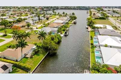 228 SW 47th St, Cape Coral, FL 33914 - Photo 3