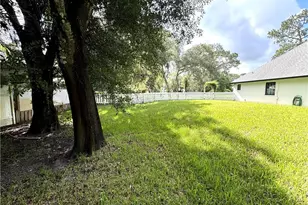 1090 Woods Dr, Labelle, FL 33935 - Photo 17